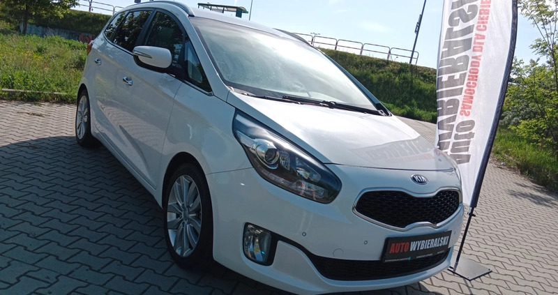 Kia Carens cena 35900 przebieg: 200000, rok produkcji 2014 z Poznań małe 254